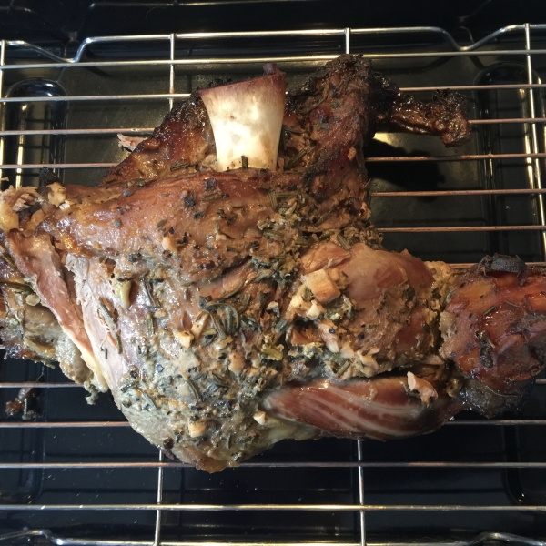 Slow Cooker Roasted Leg of Lamb