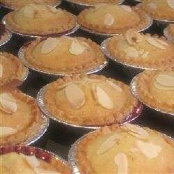 Traditional Bakewell Tart