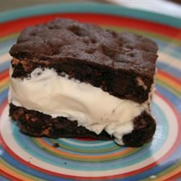 Easy Ice Cream Sandwiches