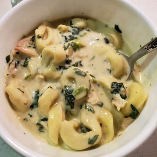 Creamy Chicken Tortellini Soup