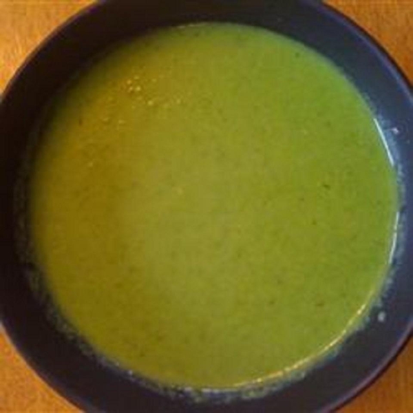 Simple Healthy Green Pea Soup