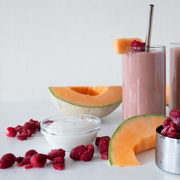 Cantaloupe Berry Smoothie