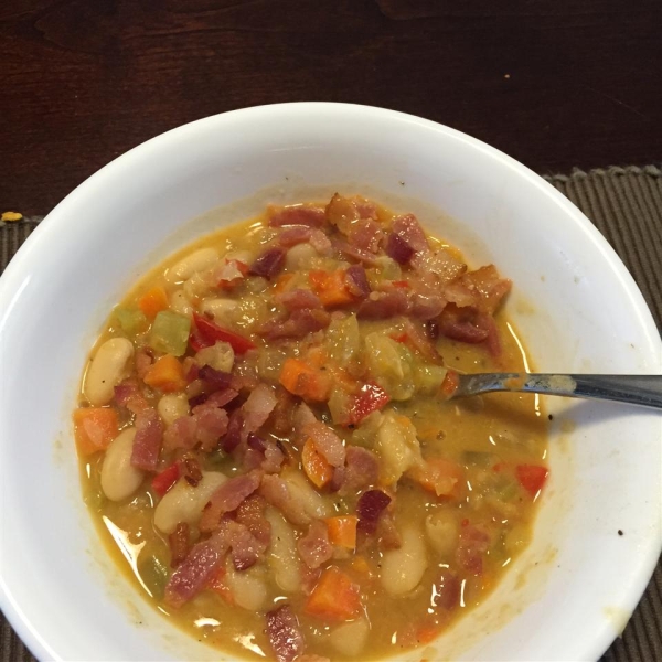 Bean, Bacon and Pepper Soup