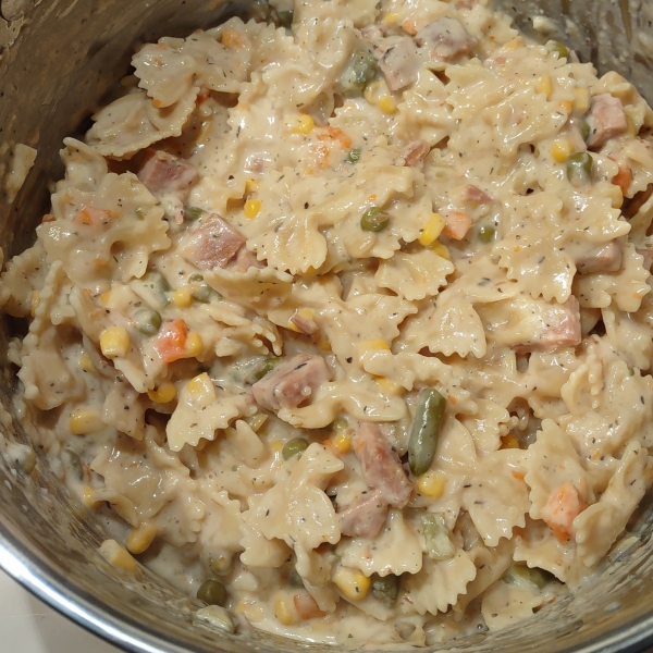 One-Pot Ham and Veggie Pasta