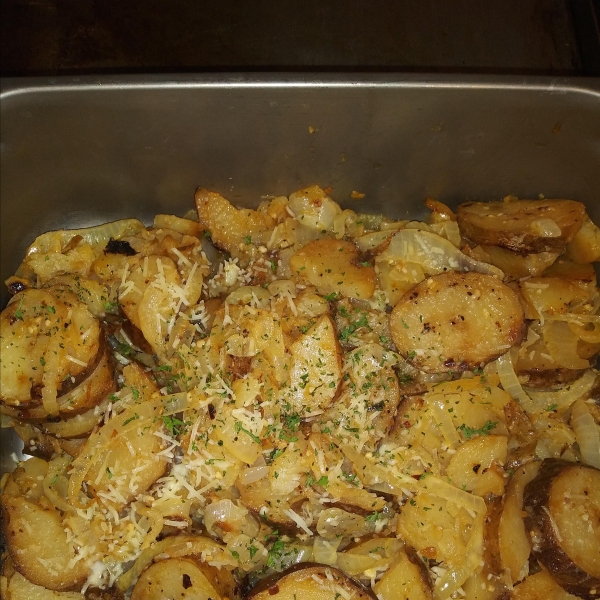 Roasted Potatoes and Onions - Easy and Delicious