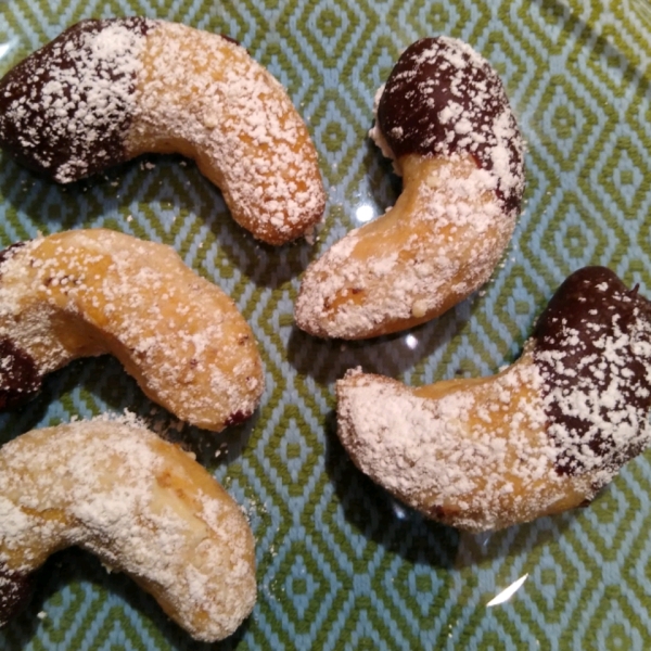 Viennese Crescent Holiday Cookies