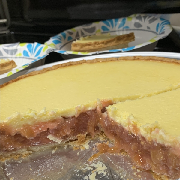 Rhubarb Cheesecake Pie