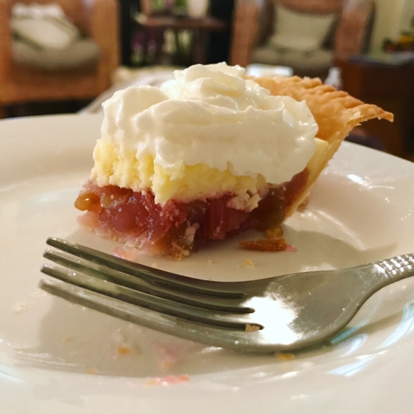 Rhubarb Cheesecake Pie