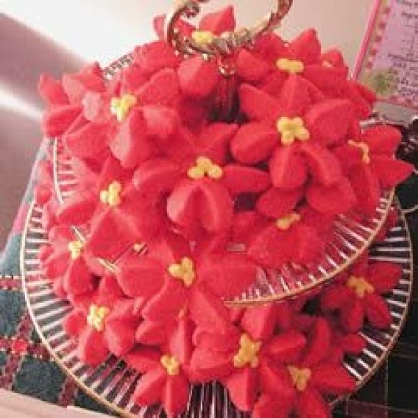 Poinsettia Cookies