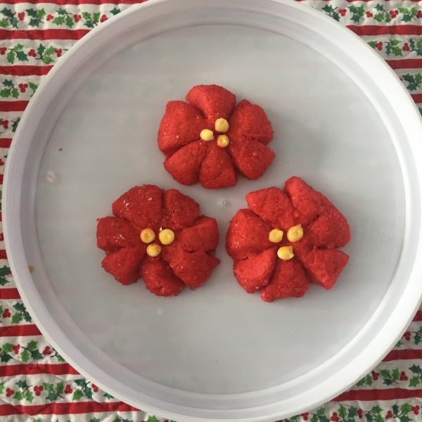 Poinsettia Cookies