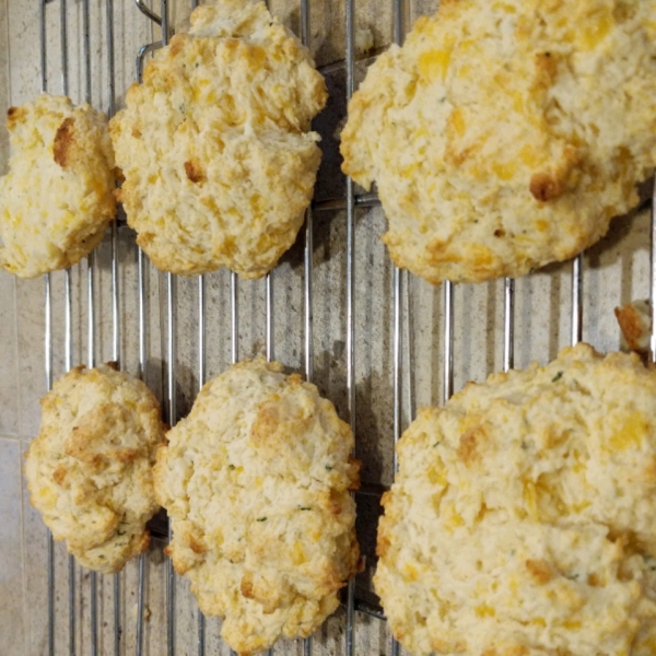 Cheddar Bay Biscuits