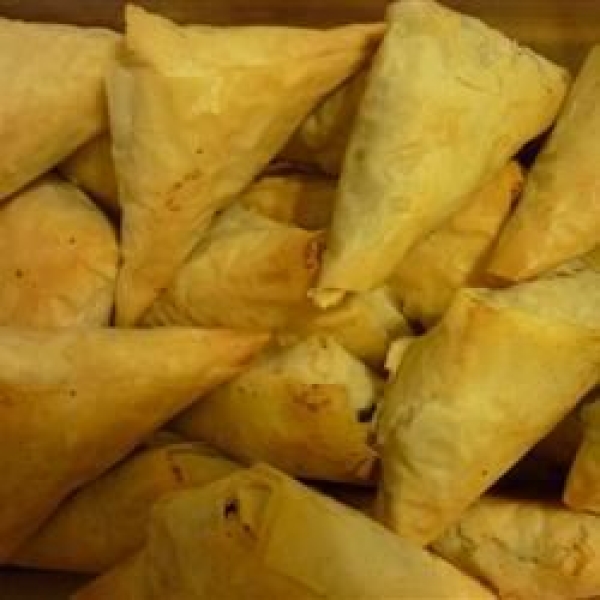 Spinach Triangles (Fatayer Sabanegh)