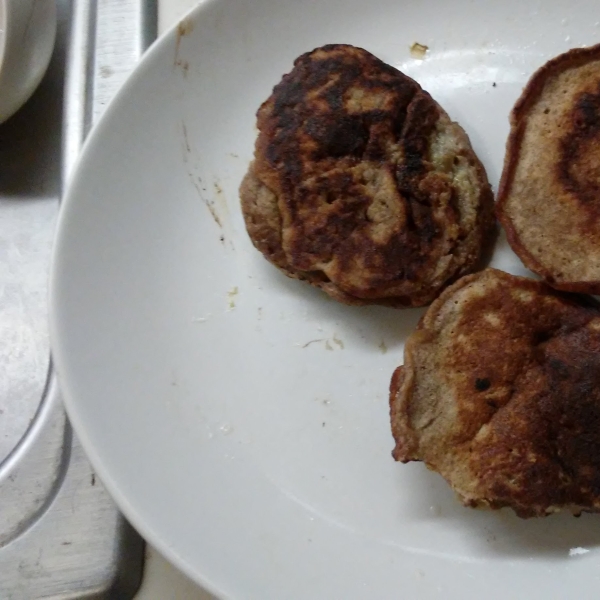 Whole Wheat Banana Pancakes