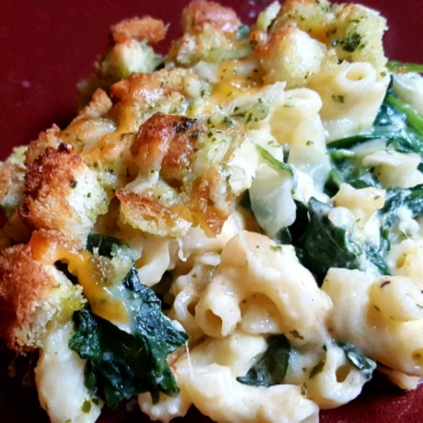 Spinach Power Pesto Macaroni and Cheese