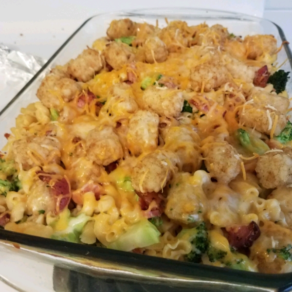 Broccoli Mac and Cheese with Bacon and Potato Nugget Topping