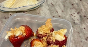 Cheesecake-Stuffed Strawberries