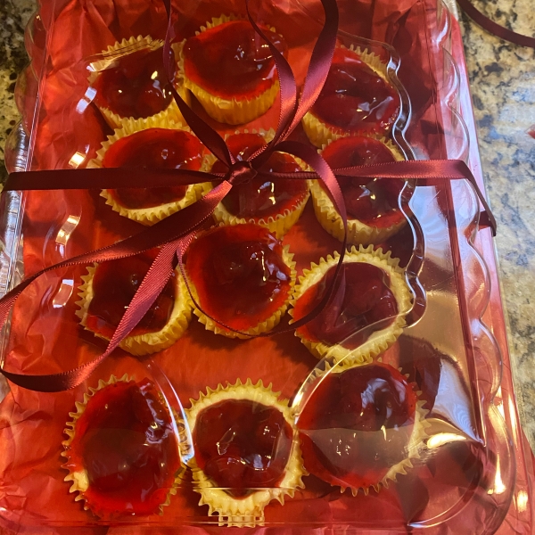 Mini Cheesecakes with Vanilla Wafers