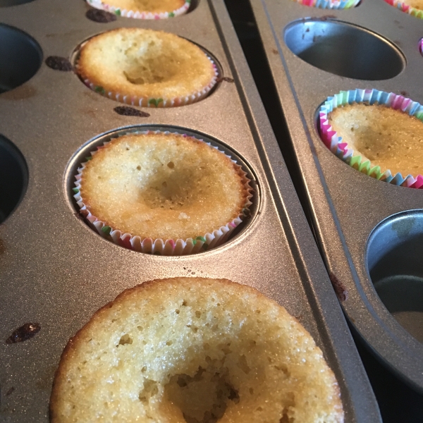 One Bowl Lemon Cupcakes