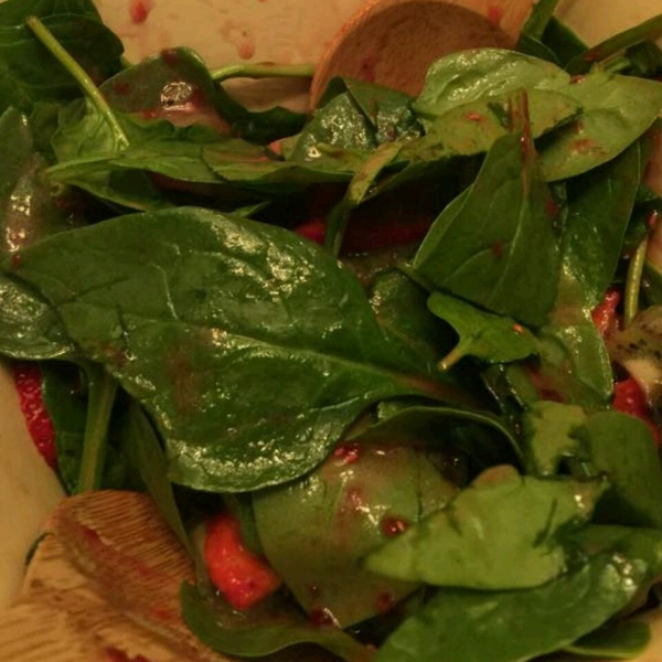 Strawberry, Kiwi, and Spinach Salad