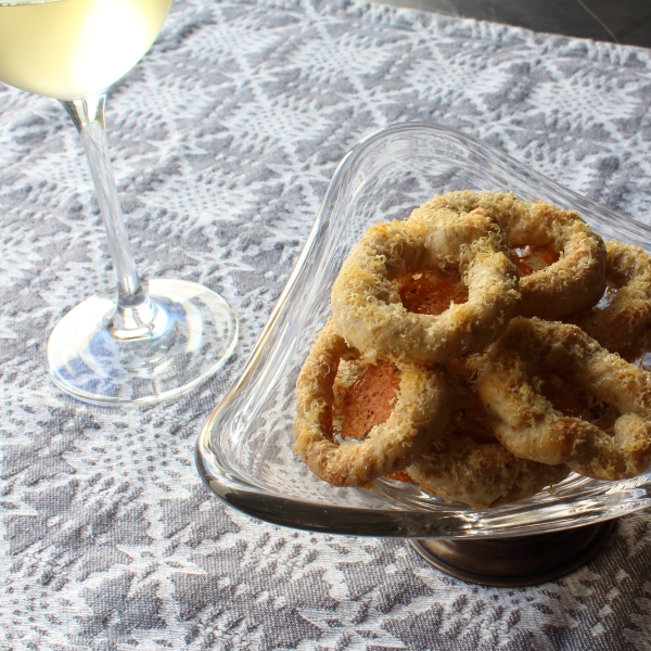 Cacio e Pepe Taralli (Savory Italian Pretzels)