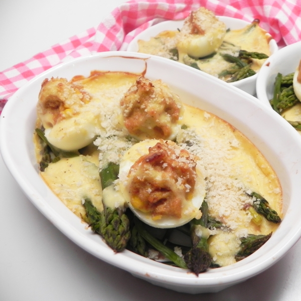 Baked Deviled Eggs with Asparagus