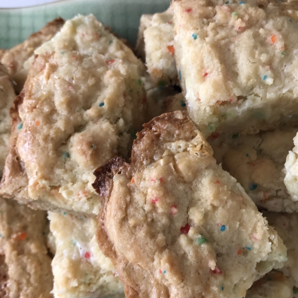 Funfetti® Gooey Bars