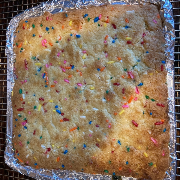 Funfetti® Gooey Bars