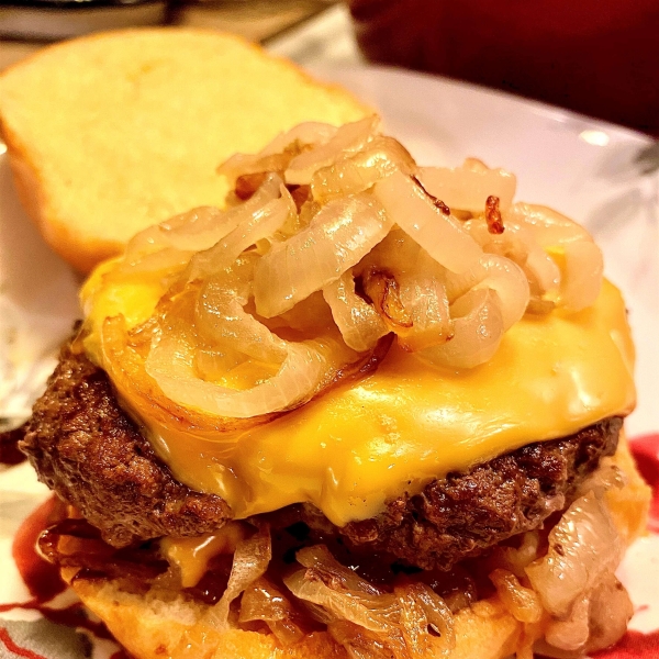 Pan-Fried Onion Cheeseburger