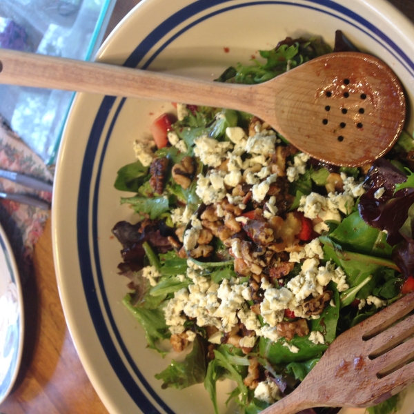 Missy's Candied Walnut Gorgonzola Salad