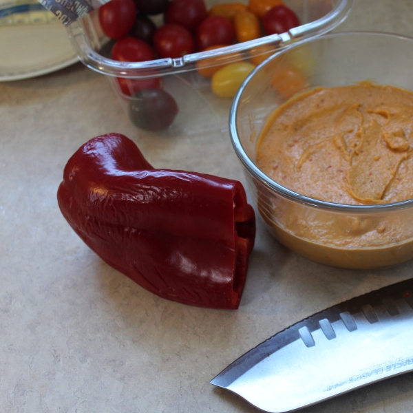 Sun-Dried Tomato and Cannellini Bean Dip