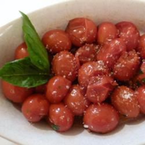 Sauteed Cherry Tomatoes with Garlic and Basil