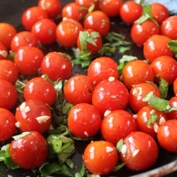 Sauteed Cherry Tomatoes with Garlic and Basil