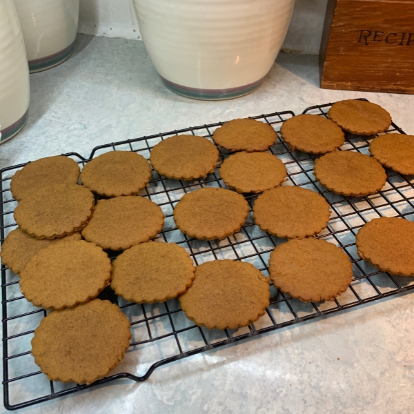 Moravian Ginger Cookies I