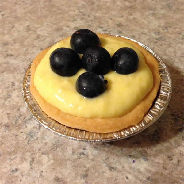 Mango Cheese Tart with Blueberries