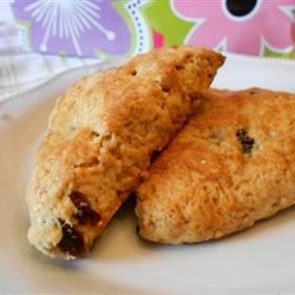 Restaurant-Quality Maple Oatmeal Scones