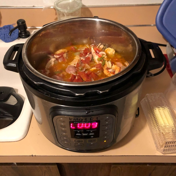 Instant Pot Jambalaya with Shrimp and Chicken