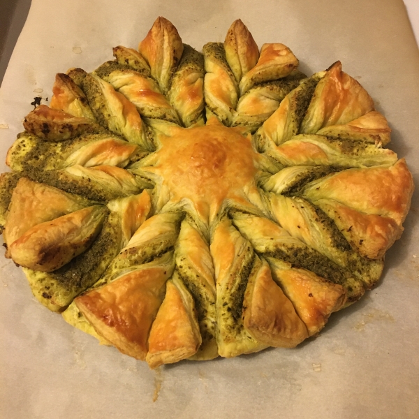 Pesto Puff Pastry Pinwheel