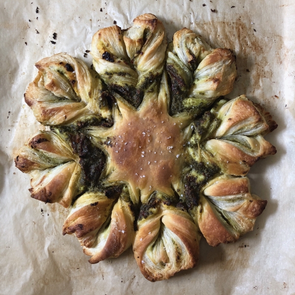 Pesto Puff Pastry Pinwheel