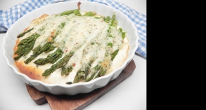 Baked Asparagus with Cheese Sauce