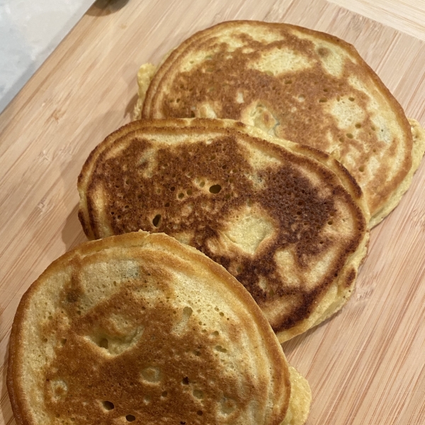 Low-Carb, Sugar-Free Coconut Flour Pancakes
