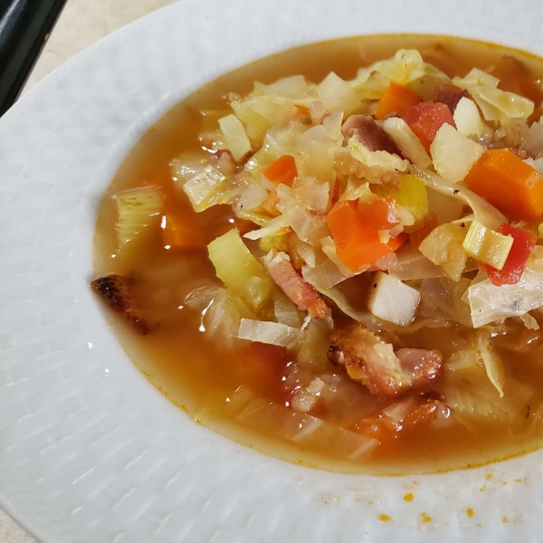 Irish Bacon And Cabbage Soup