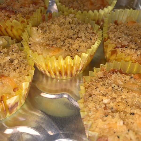 Easy Mac and Cheese Muffins