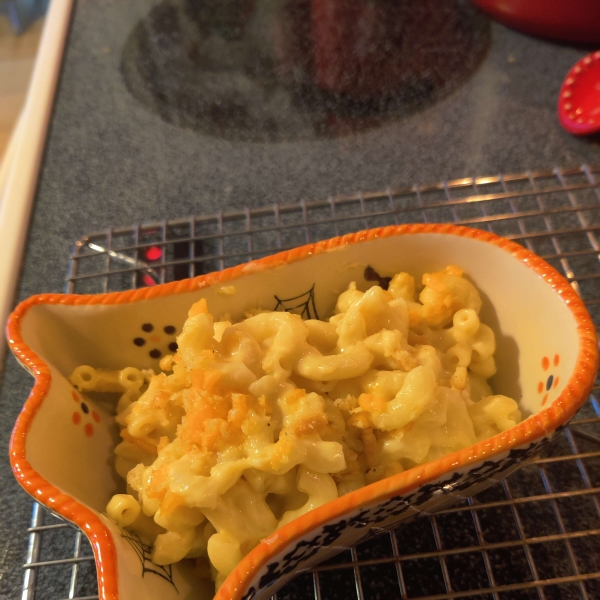 VELVEETA Down-Home Macaroni and Cheese