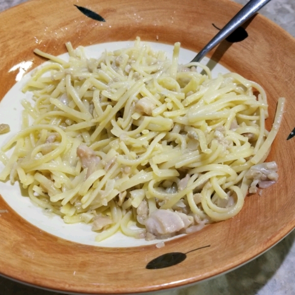 Linguini with White Clam Sauce