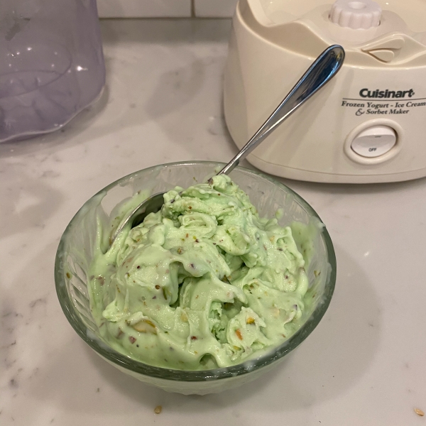 Easy Pistachio Ice Cream