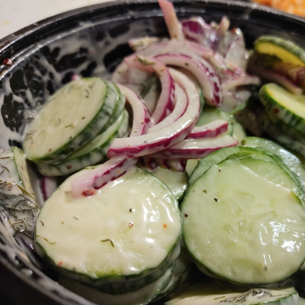 Mizeria (Polish Cucumber Salad)