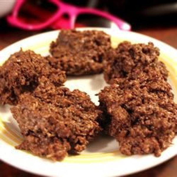 Chocolate Macaroons I