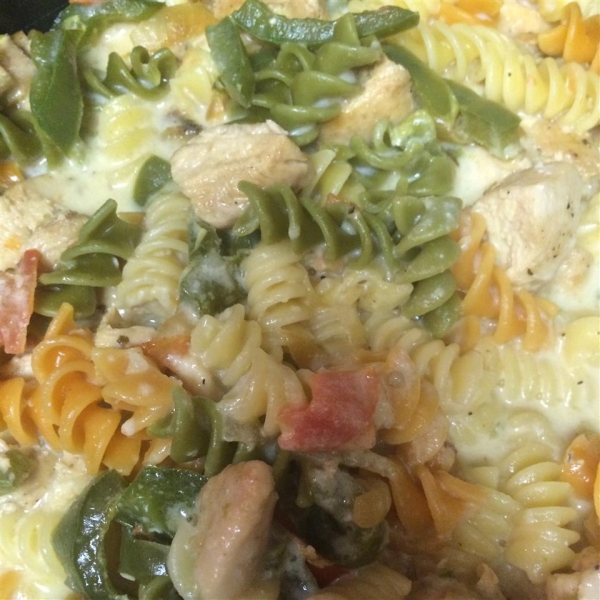 Cheesy Chicken Pepper Pasta