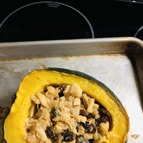 Baked Acorn Squash with Apple Stuffing