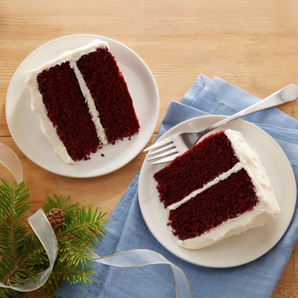 Classic Waldorf Red Cake
